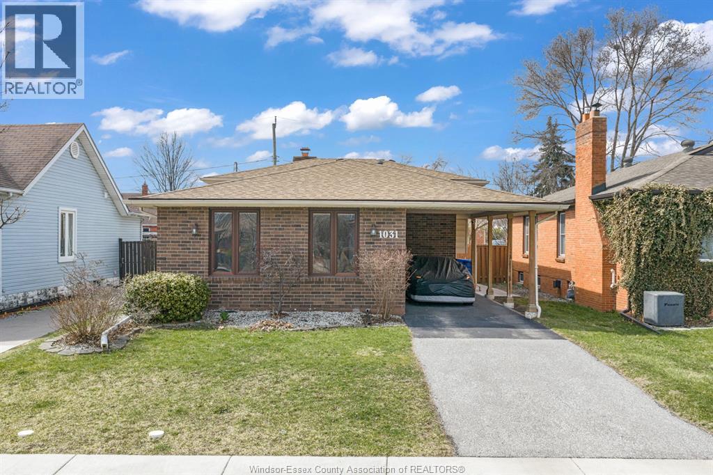 1031 EASTLAWN - 1
