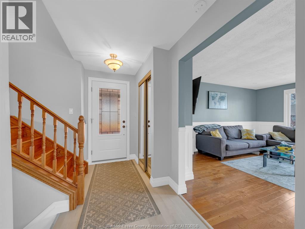 1031 EASTLAWN - 9
