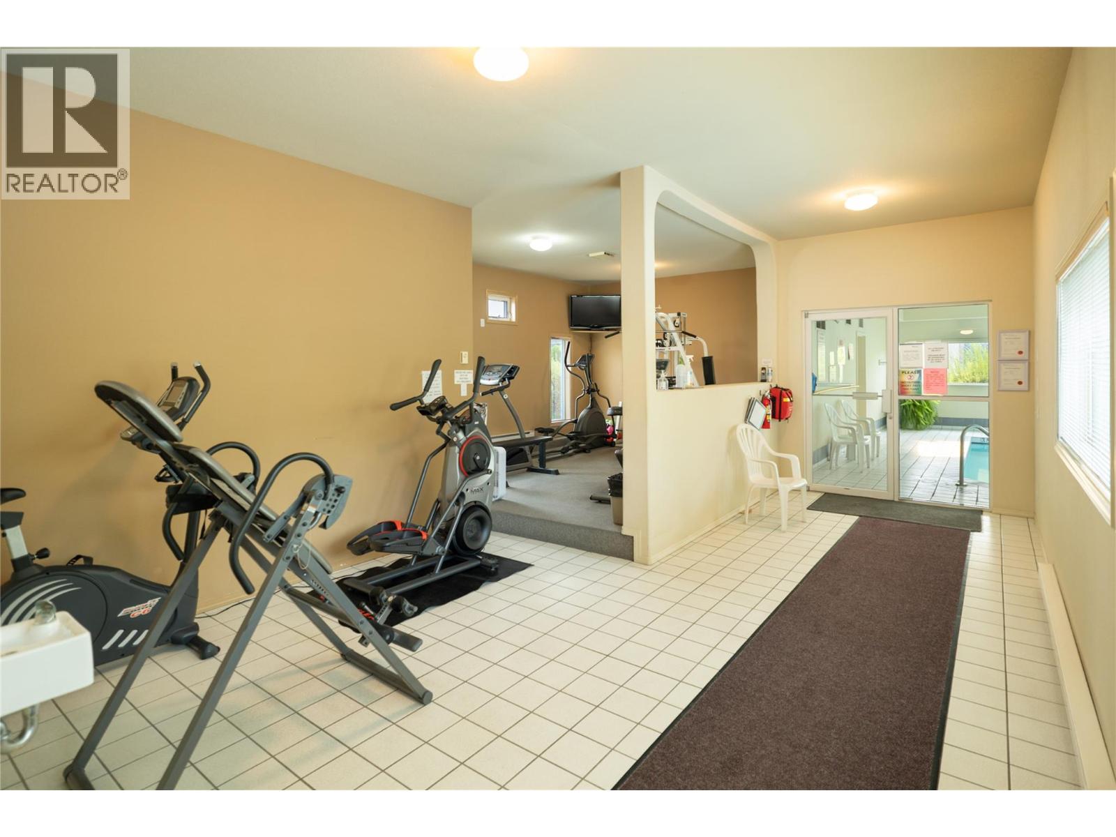 #305 650 Lexington Drive - 47