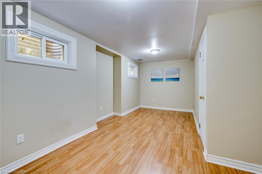 1025 VANIER Drive - 33