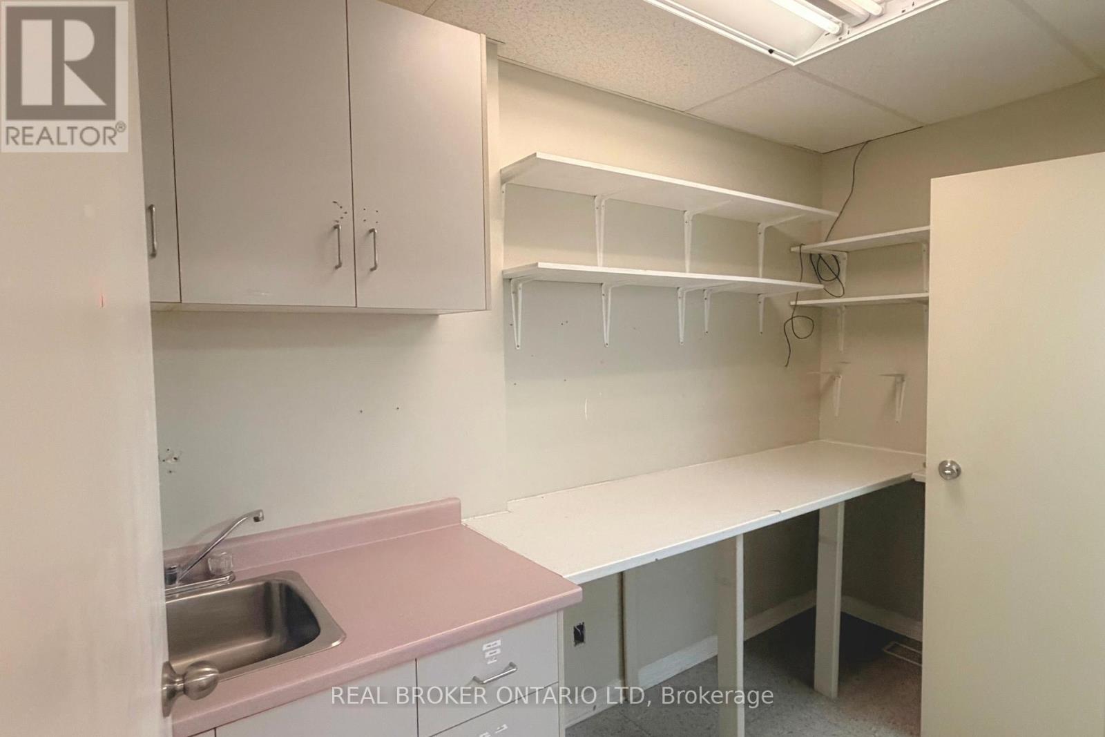 425-427 WILLIAM STREET Property Photo