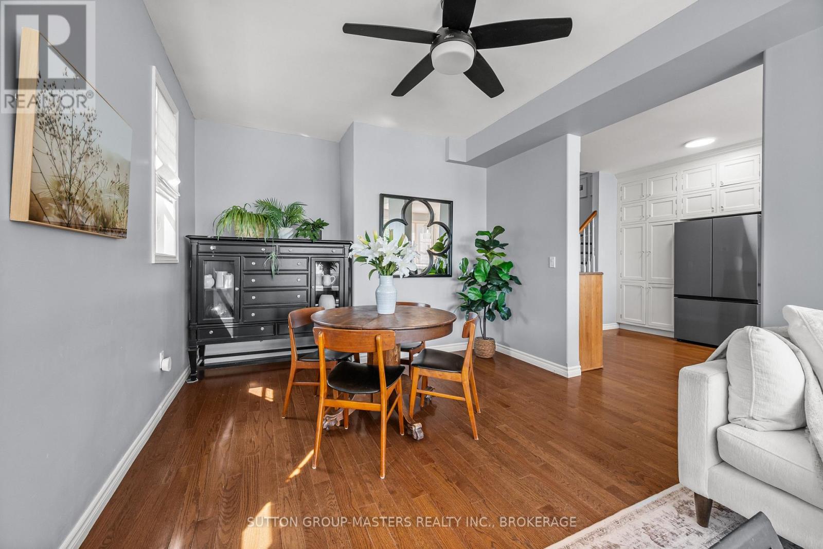 728 NEWMARKET LANE - Image 25