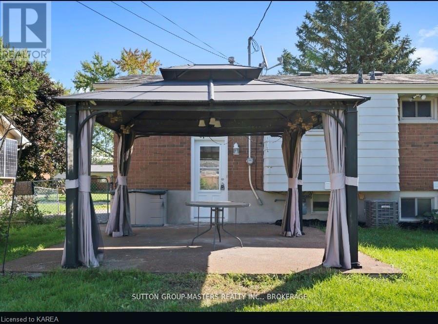 197 BELMONT AVENUE - Image 42