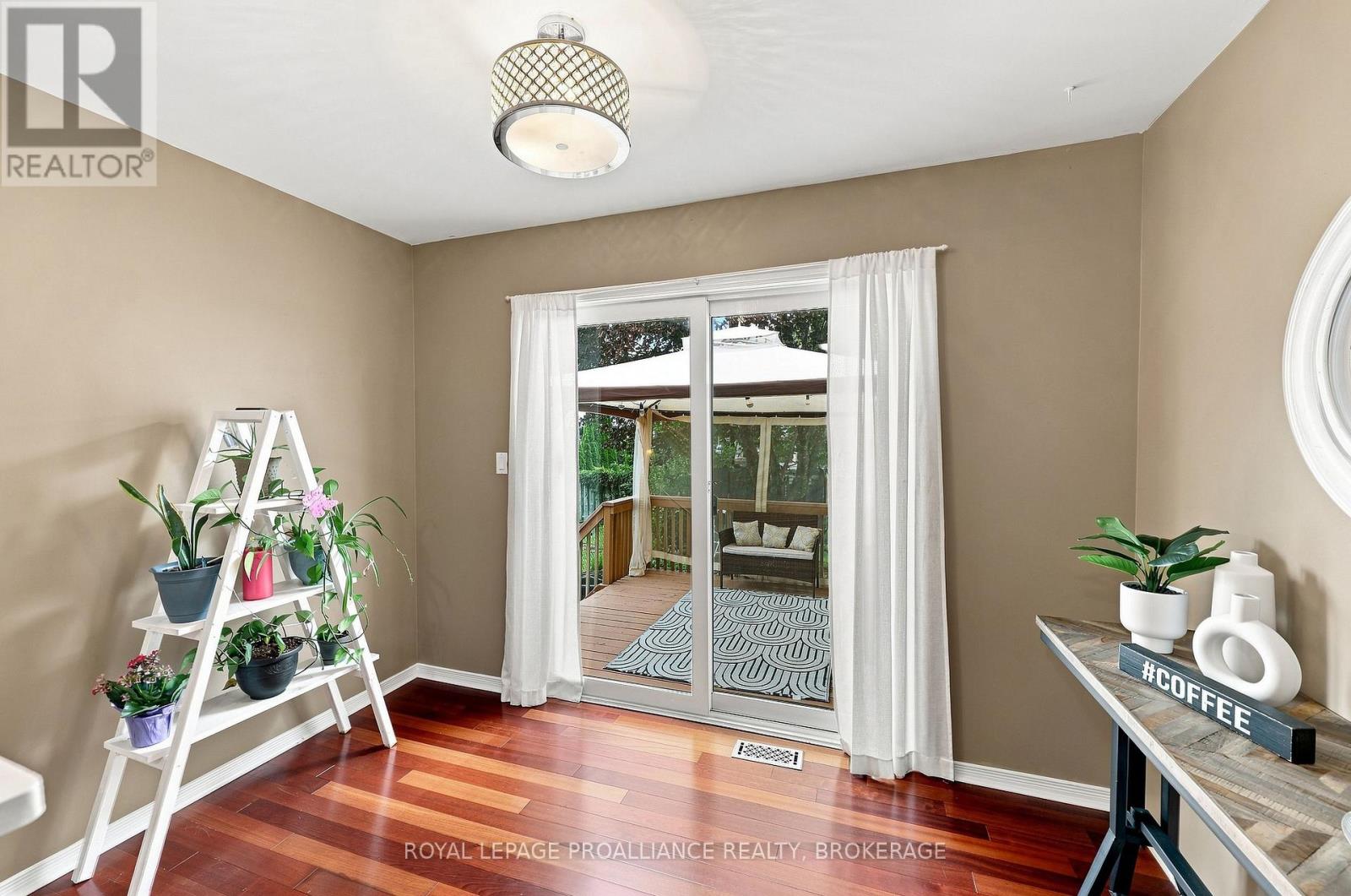 562 QUAIL COURT - Image 15
