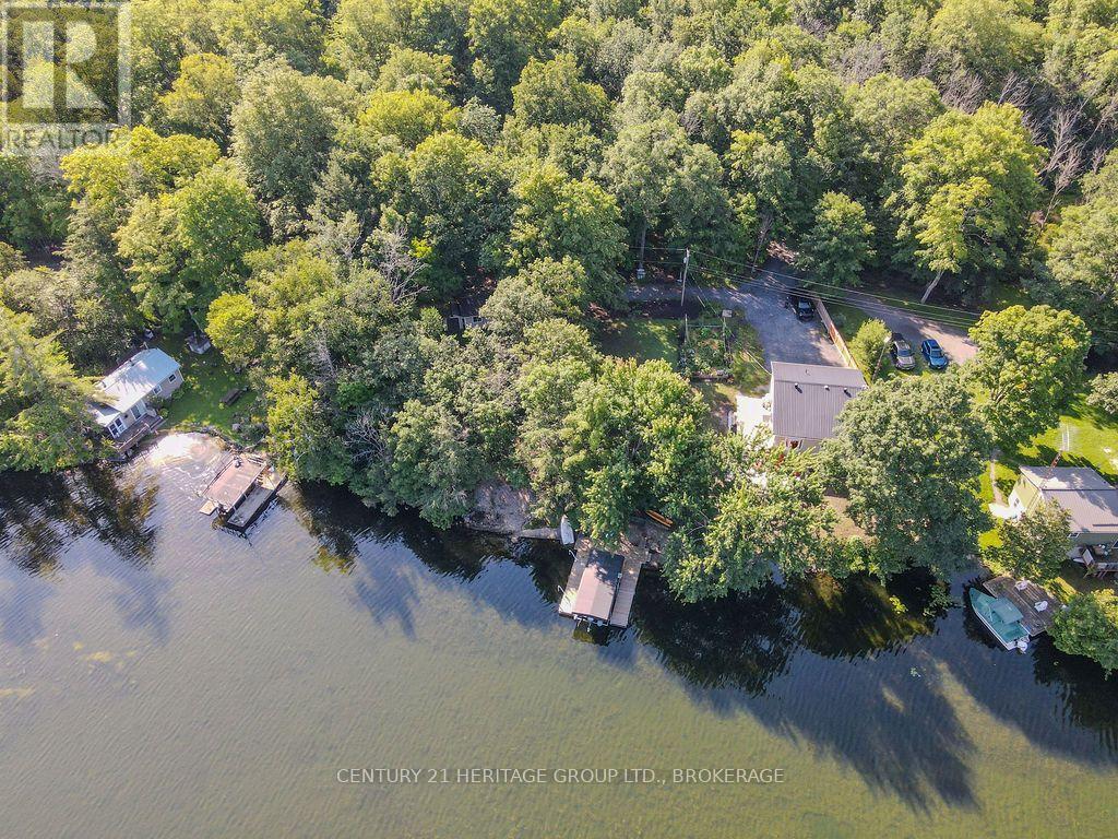 1127 PERRY LANE - 21