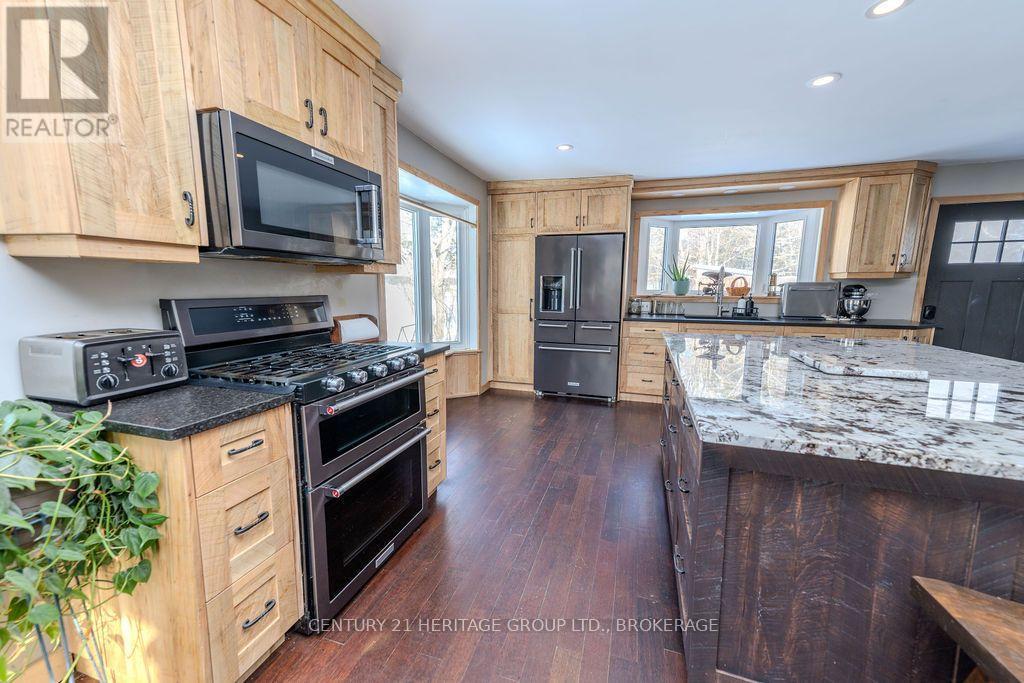1127 PERRY LANE - 5