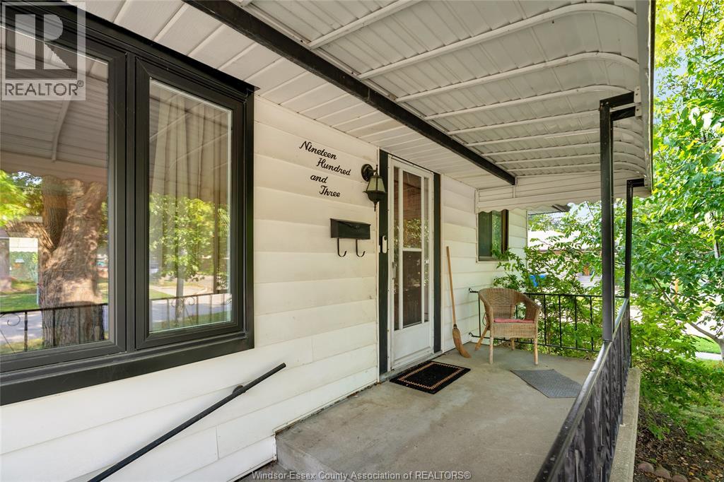 1903 ELLROSE AVENUE - 2
