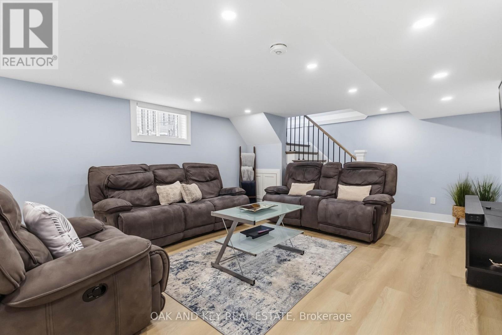 169 ELLSWORTH CRESCENT - Image 22