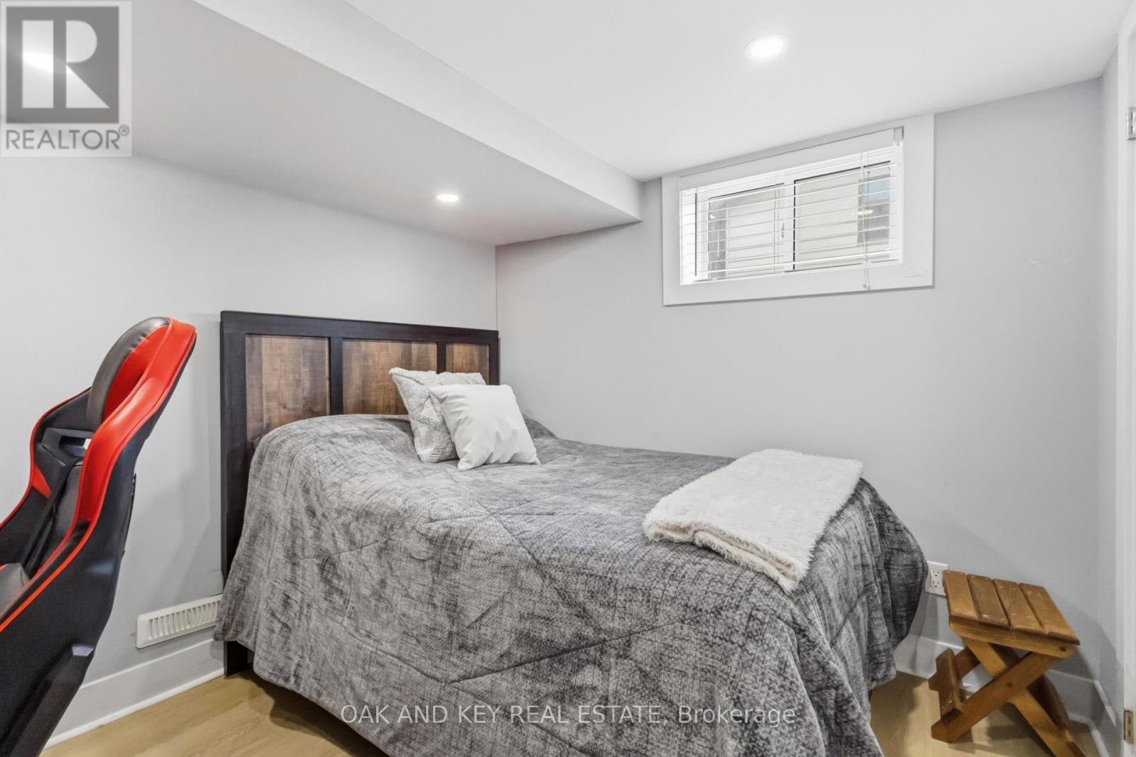 169 ELLSWORTH CRESCENT - Image 24
