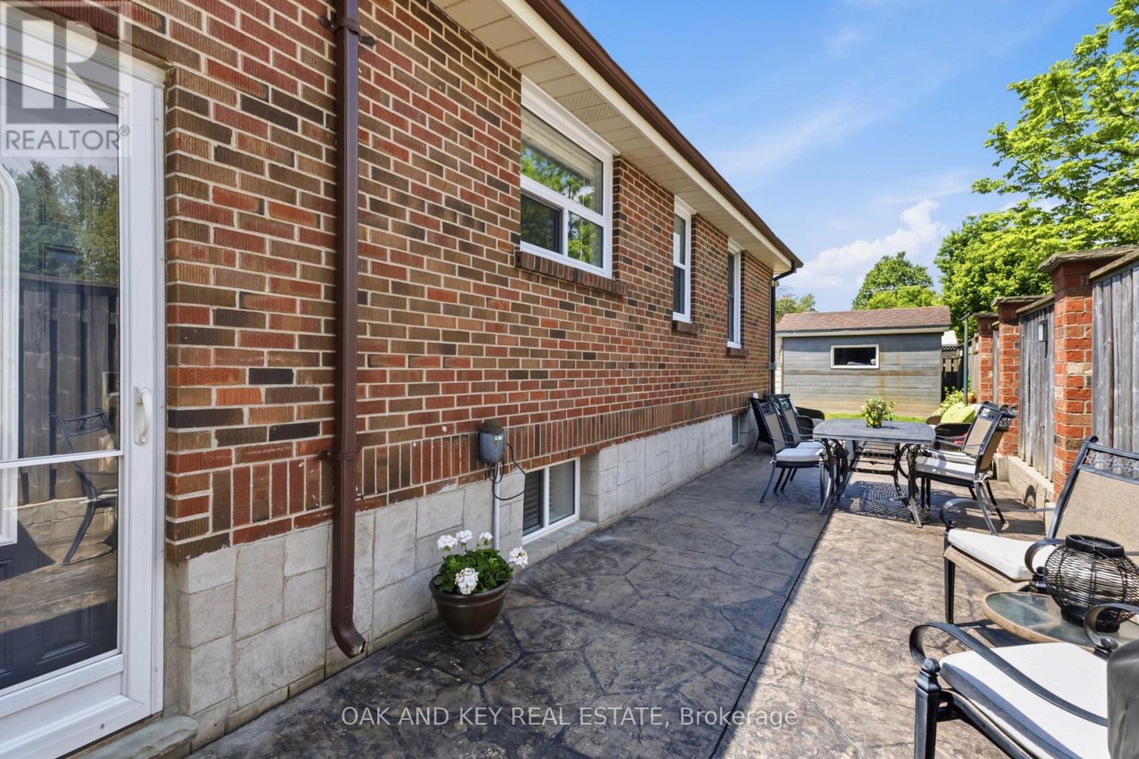 169 ELLSWORTH CRESCENT - Image 34