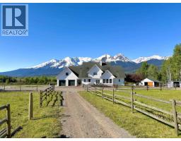 Primary Bedroom - 9146 Engman Road, Smithers, BC V0J2N1 Photo 9