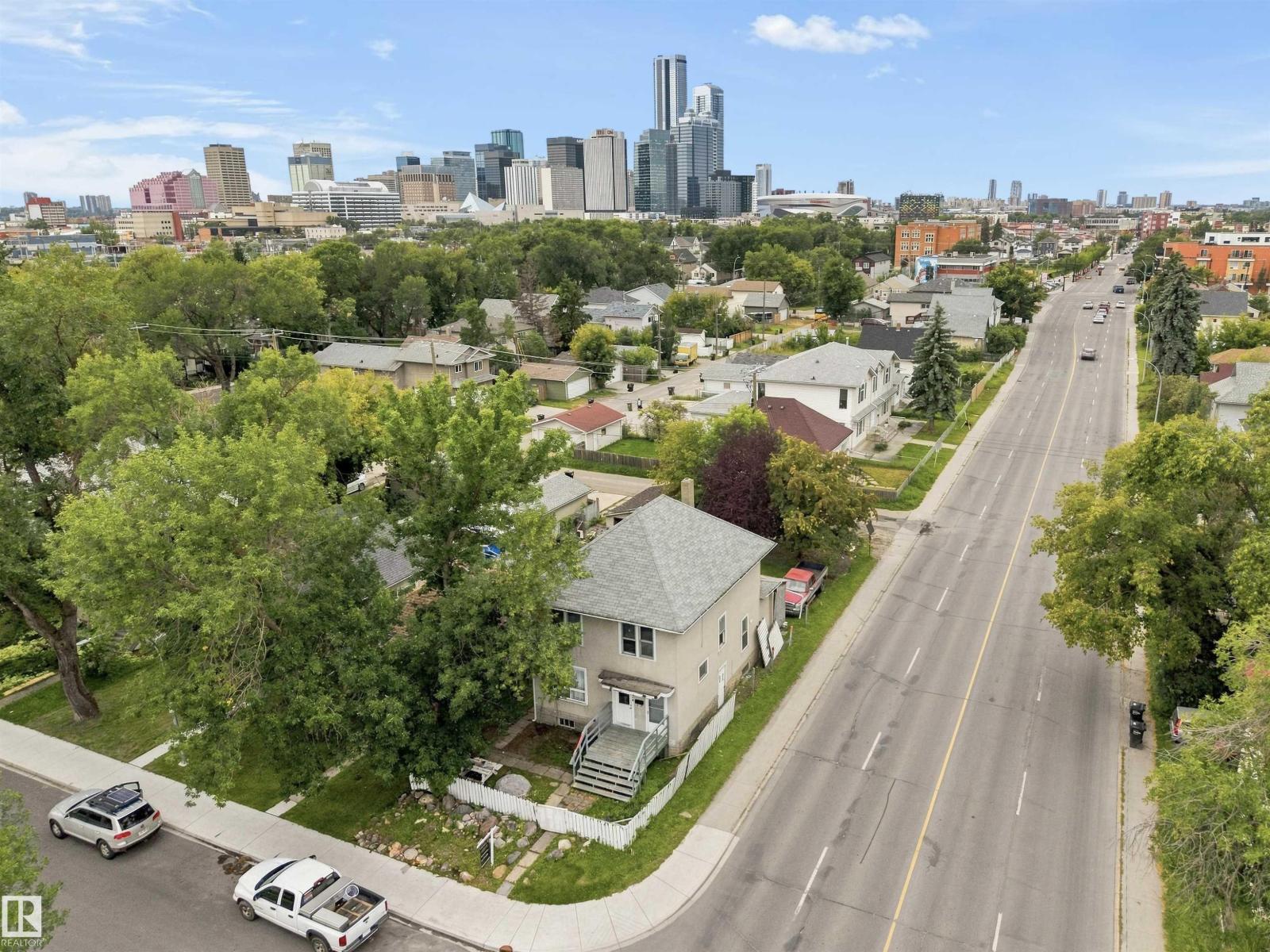 10734 93 ST NW - 1
