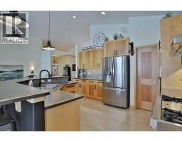 Laundry room - 92 Sherwood Rise Nw, Calgary, AB T3R1P6 Photo 9