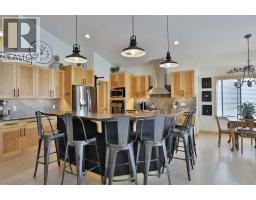 Den - 92 Sherwood Rise Nw, Calgary, AB T3R1P6 Photo 8