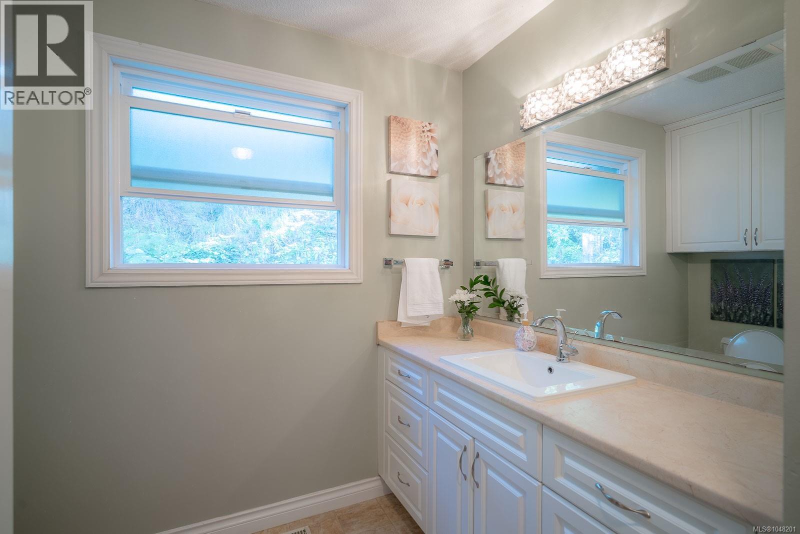 3583 Hammond Bay Rd - 25