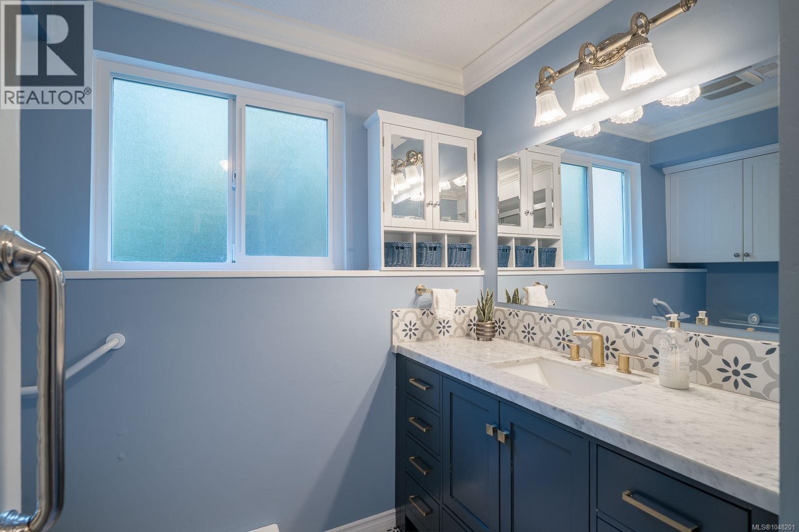 3583 Hammond Bay Rd - 35