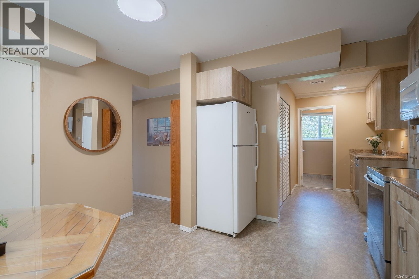 3583 Hammond Bay Rd - Image 37