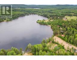 Great room - 227 Grunwald Road, Madawaska Valley, ON K0J1B0 Photo 8