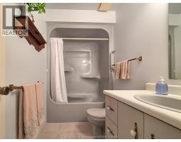 21 Earl Drive, Chatham, ON N7M6E6 Photo 32