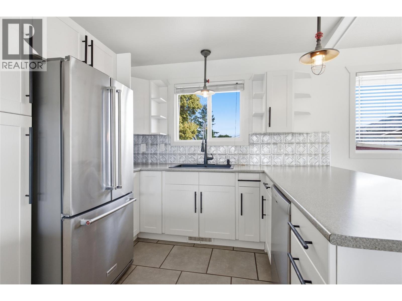 628 Duncan Avenue - Image 12