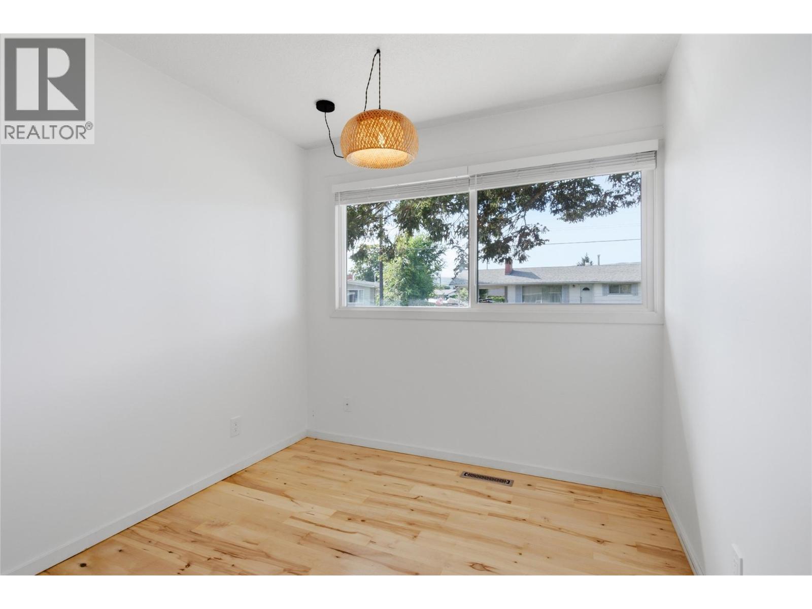 628 Duncan Avenue - 19