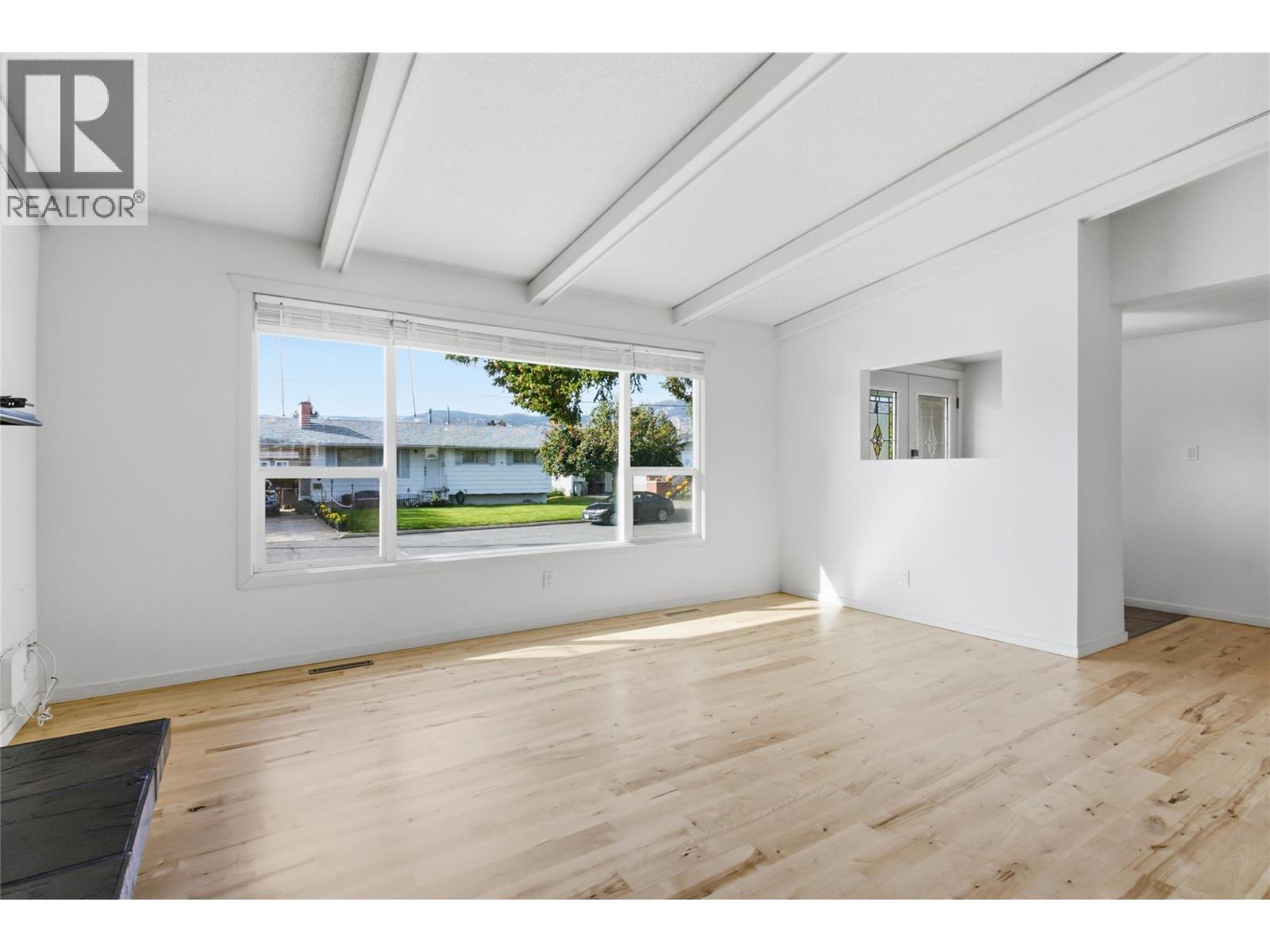 628 Duncan Avenue - 8
