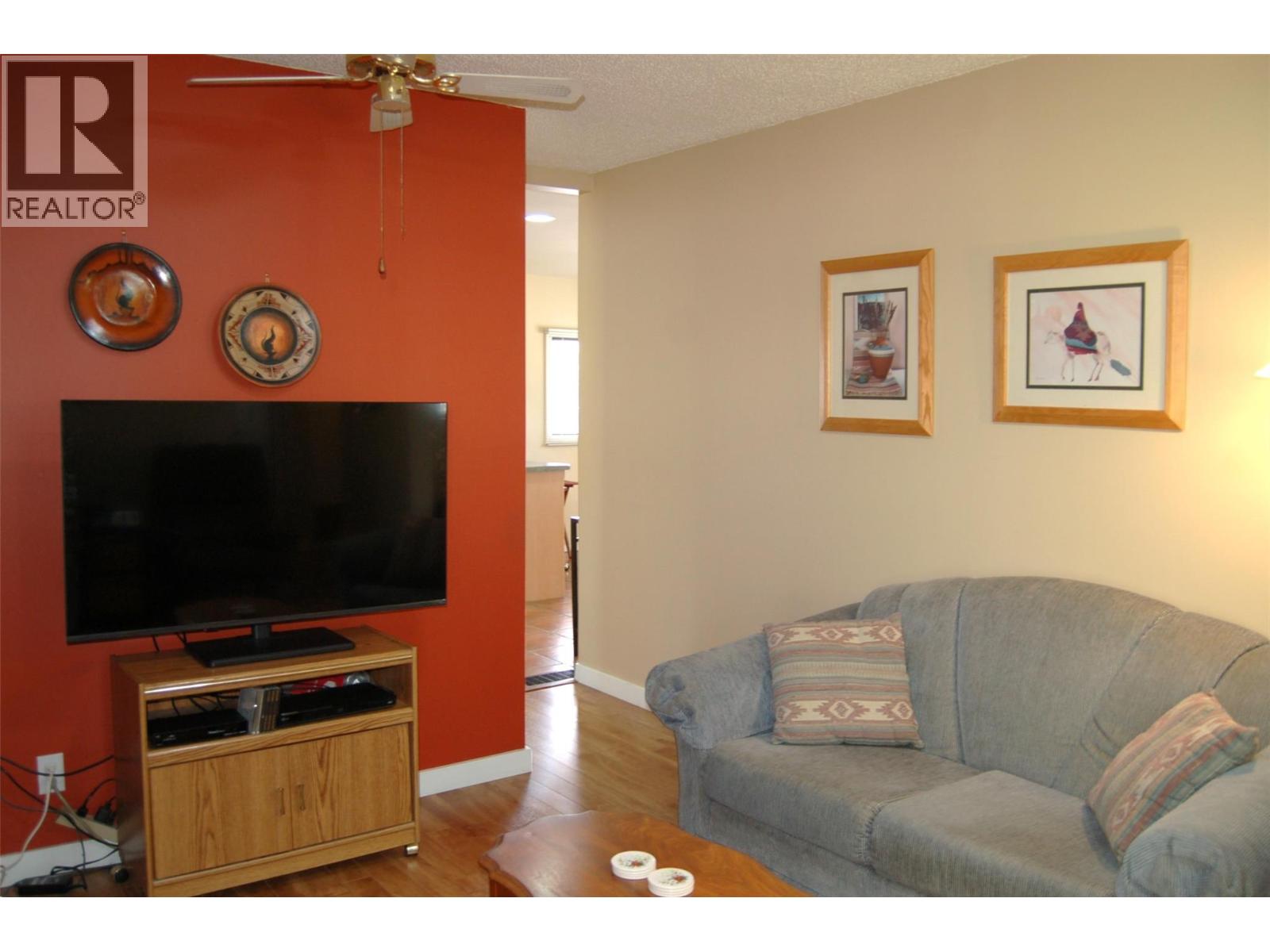 10504 Ritchie Street, Summerland