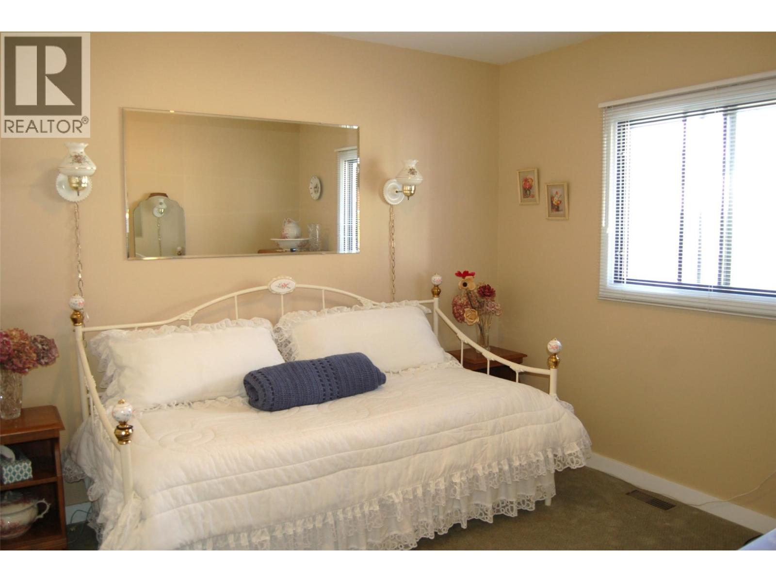 10504 Ritchie Street, Summerland