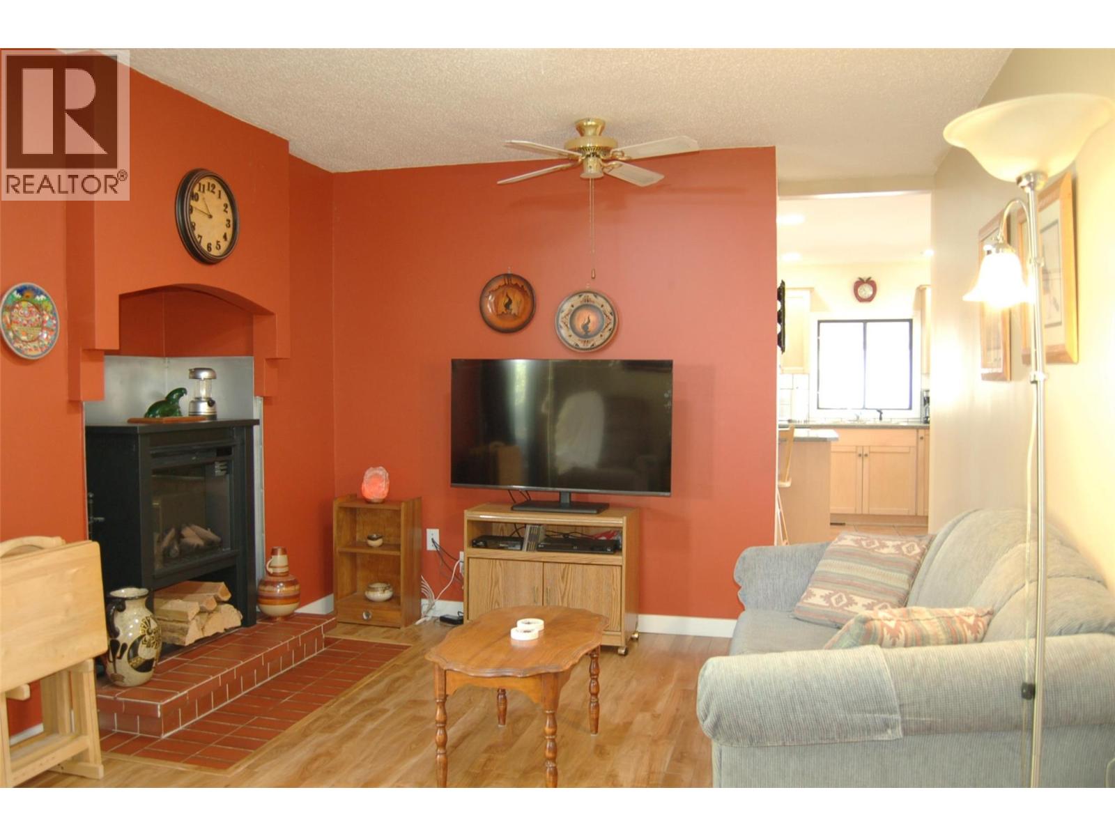 10504 Ritchie Street, Summerland