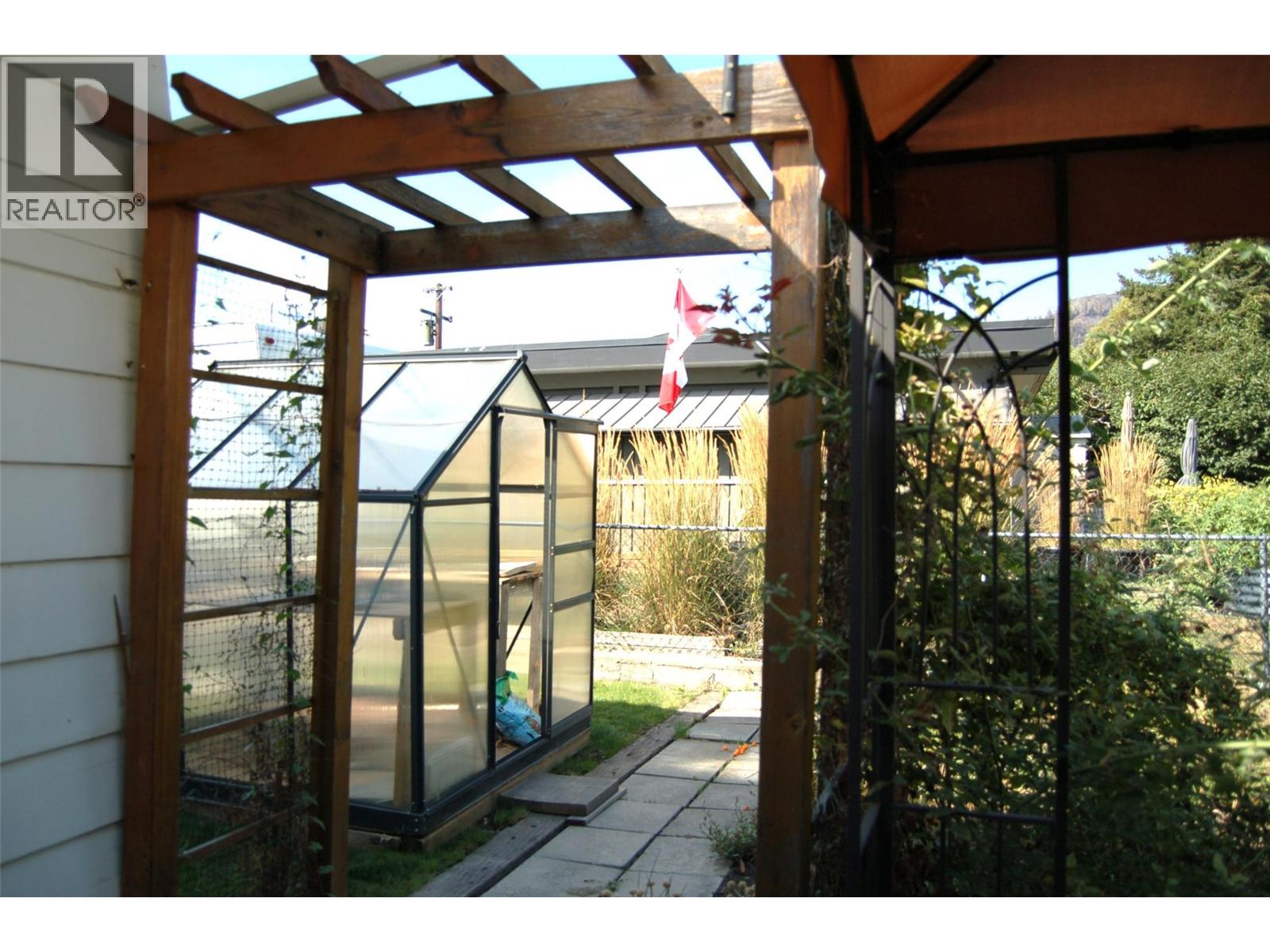 10504 Ritchie Street, Summerland