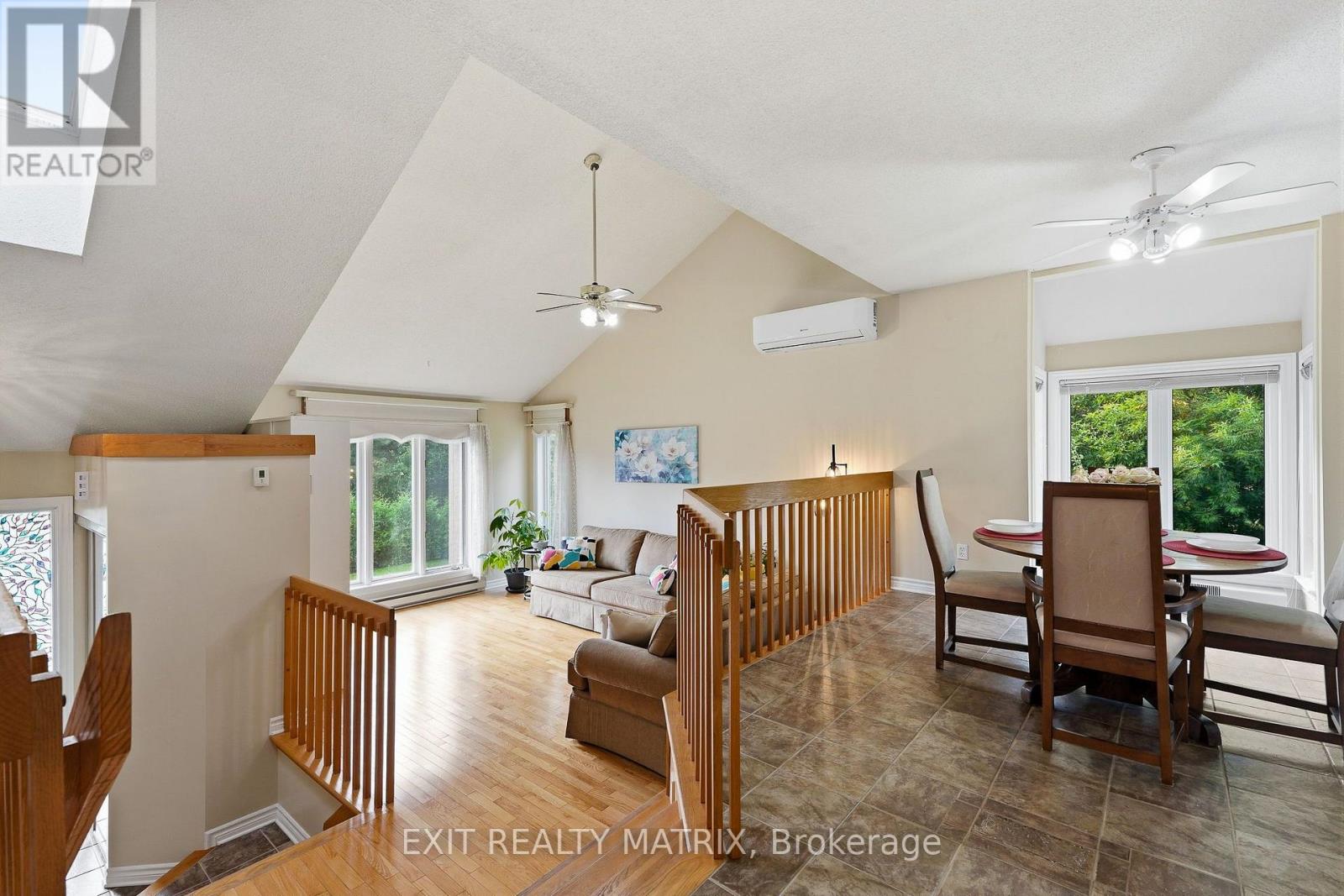 44 STE THERESE BOULEVARD - Image 22