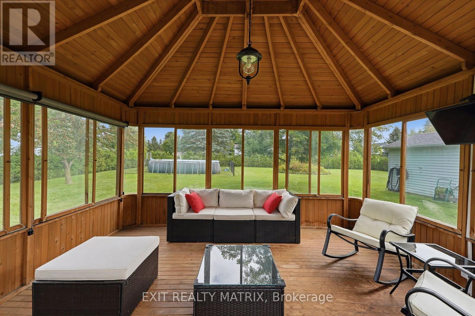 44 STE THERESE BOULEVARD - Image 34