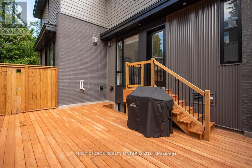 296 RIVERDALE AVENUE - 31