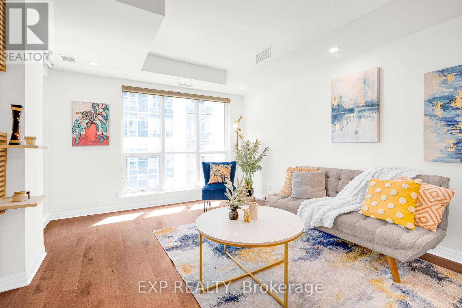 #1906 242 RIDEAU STREET - 3