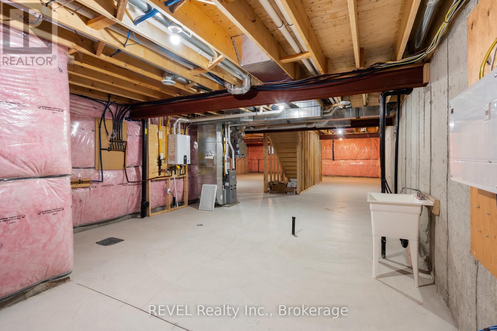 #7 7138 PARSA ST NIAGARA FALLS STREET - Image 32