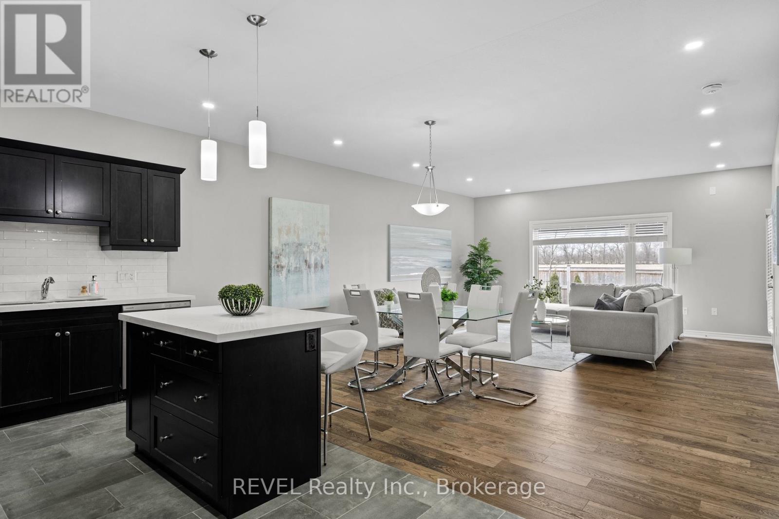 #7 7138 PARSA ST NIAGARA FALLS STREET - Image 7