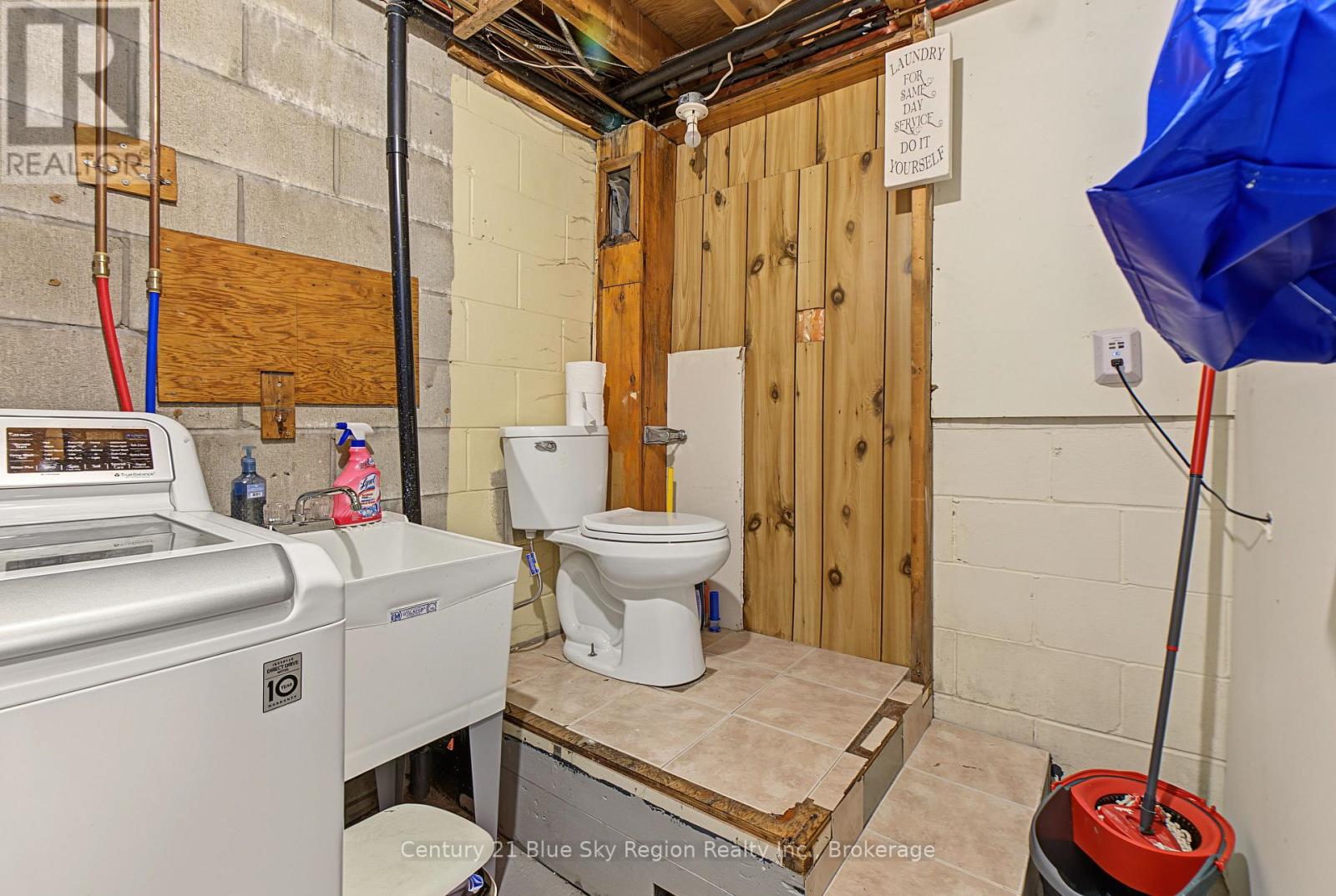 ##46 644 LAKESHORE DRIVE - 26