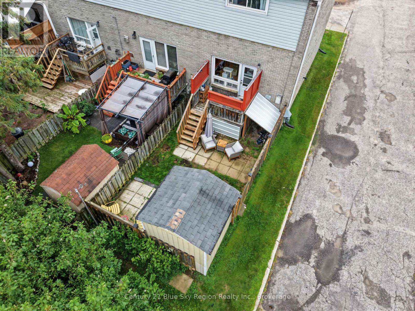 ##46 644 LAKESHORE DRIVE - 32