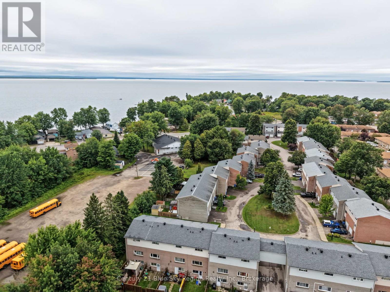 ##46 644 LAKESHORE DRIVE - Image 34