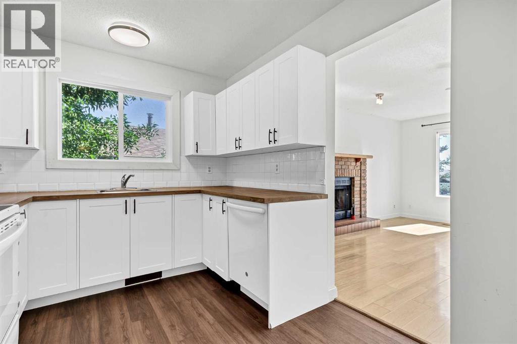 1230 Berkley Drive NW - 6