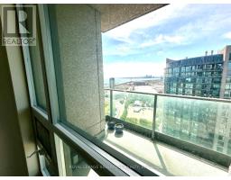 3709 - 215 Fort York Boulevard, Toronto, ON M5V4A2 Photo 9