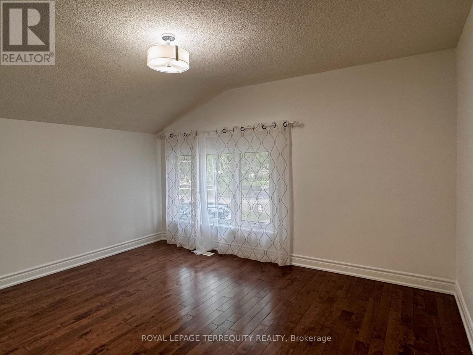 154 SEDGEMOUNT DRIVE - Image 11