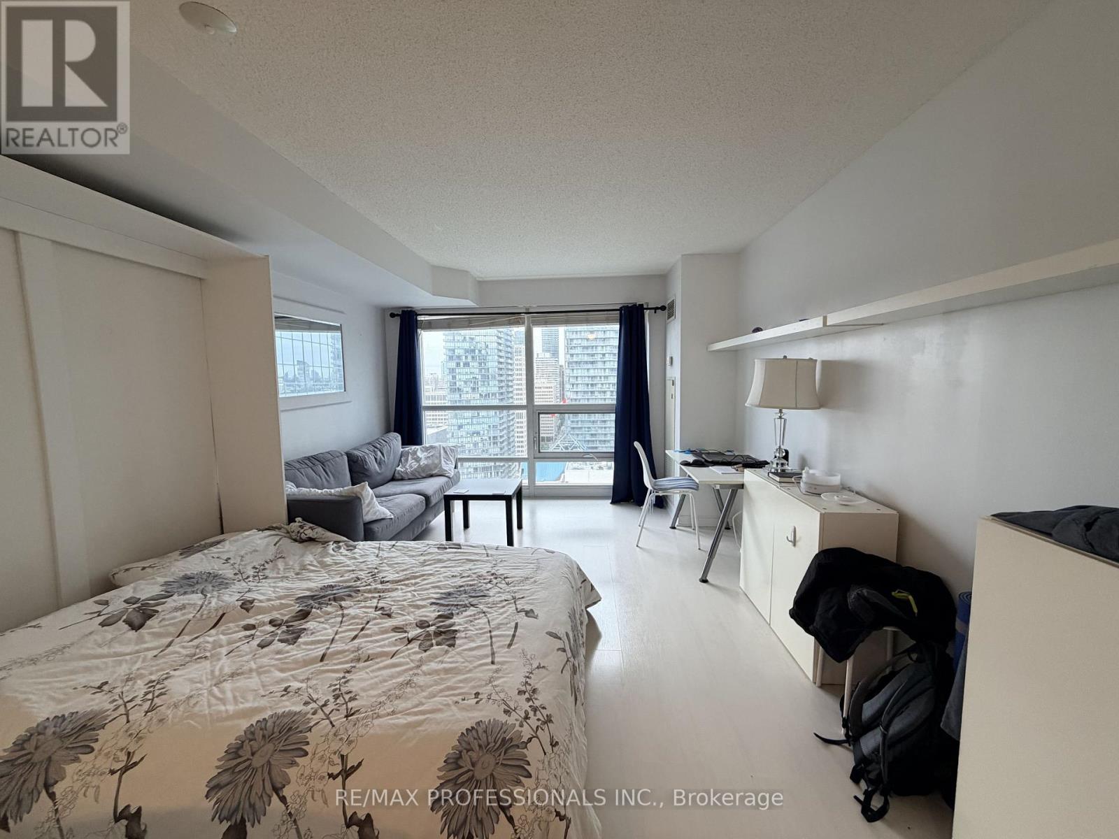 #3015 763 Bay Street, Toronto (Bay Street Corridor), Ontario, M5G2R3, Toronto (Bay Street Corridor), Ontario — photo 2 of 5