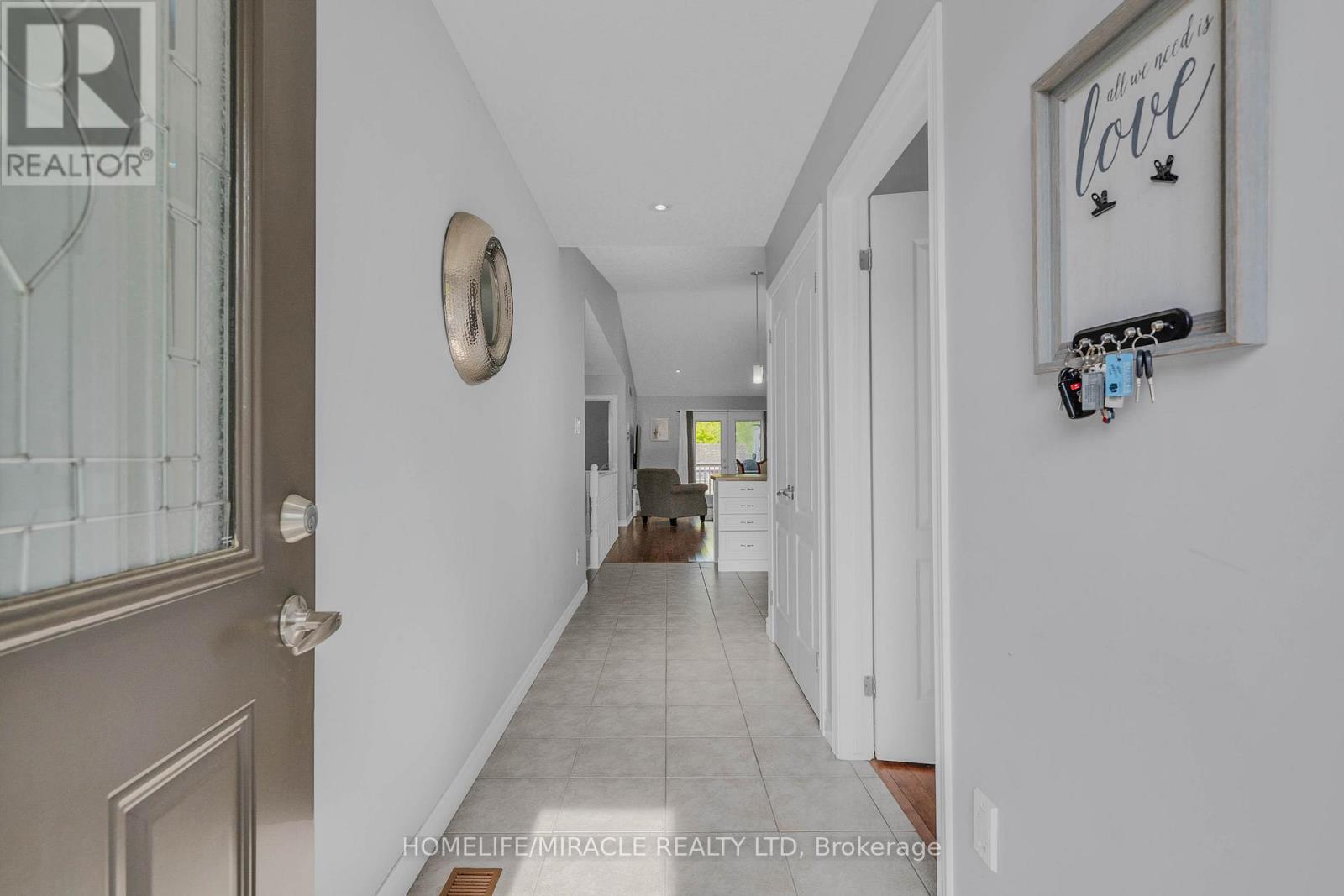 #3 560 Grey Street, Brantford, Ontario, N3S0C4, Brantford, Ontario — photo 4 of 5