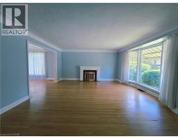 Foyer - 2047 James Street, Burlington, ON L7R1H4 Photo 9