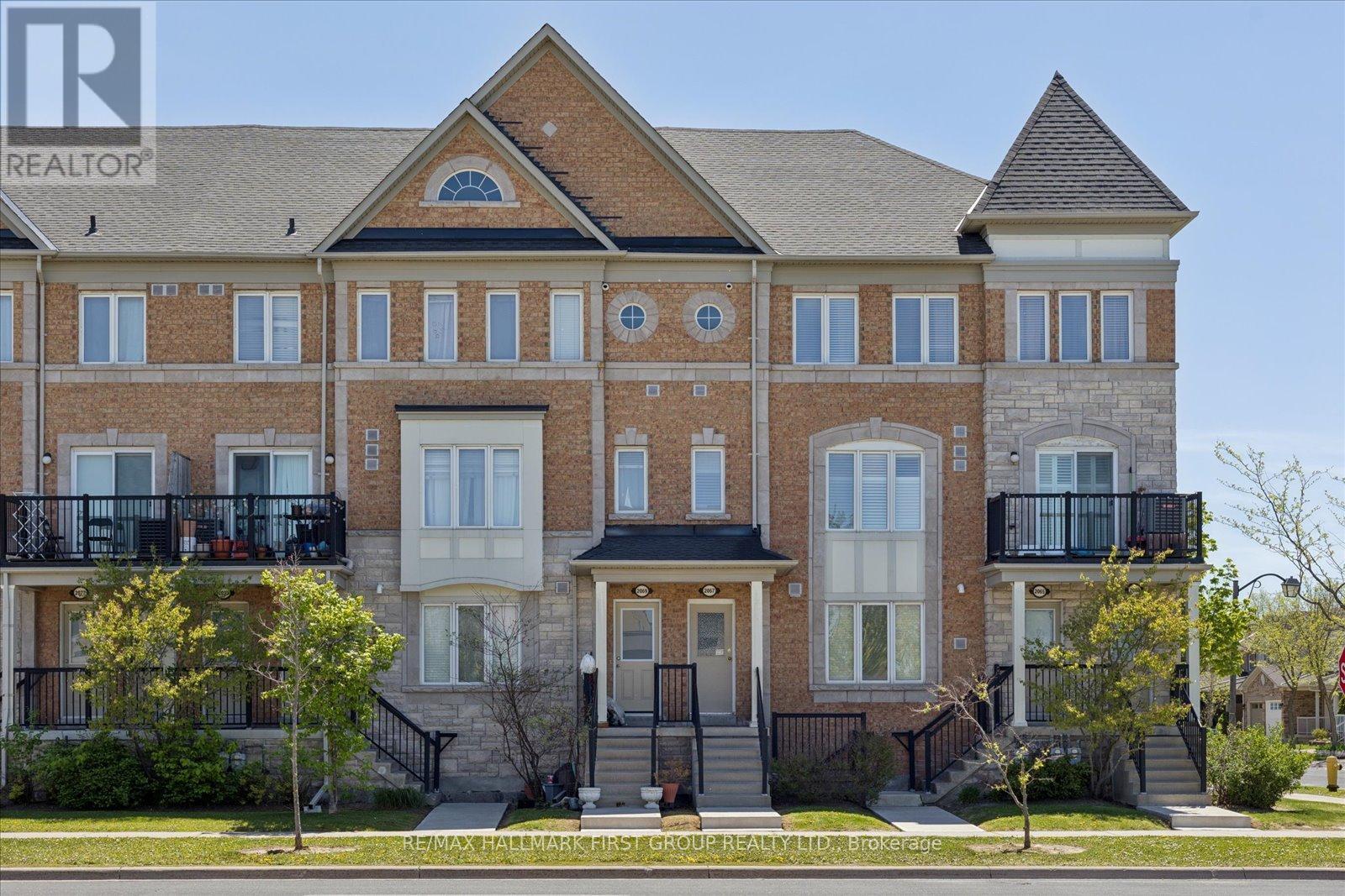#3 2067 BUR OAK AVENUE - 1