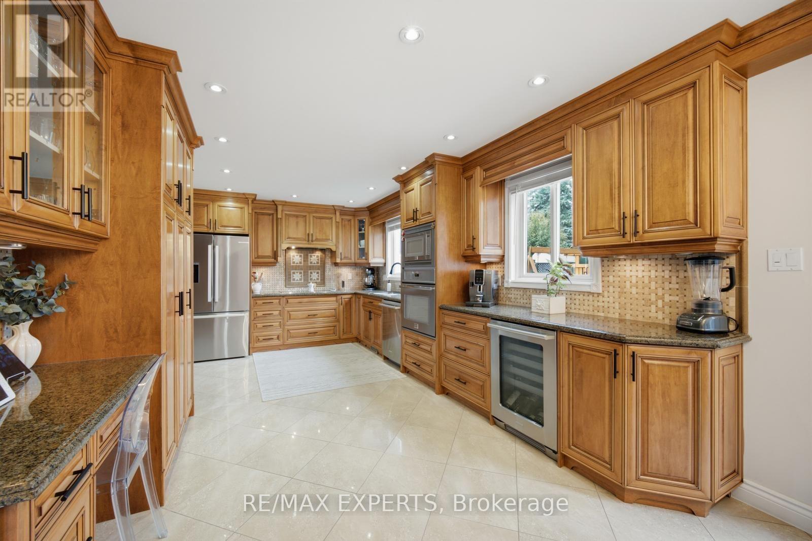 444 MAPLEGROVE AVENUE - Image 16