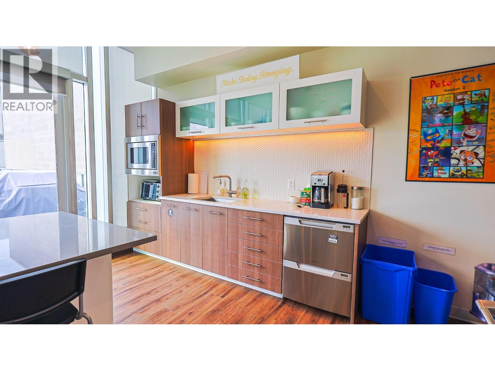 200 1650 Bertram Street, Kelowna