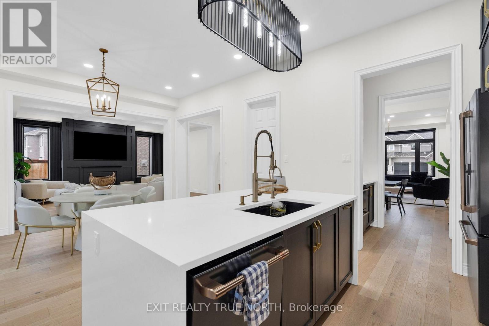 106 RUGMAN CRESCENT - 22