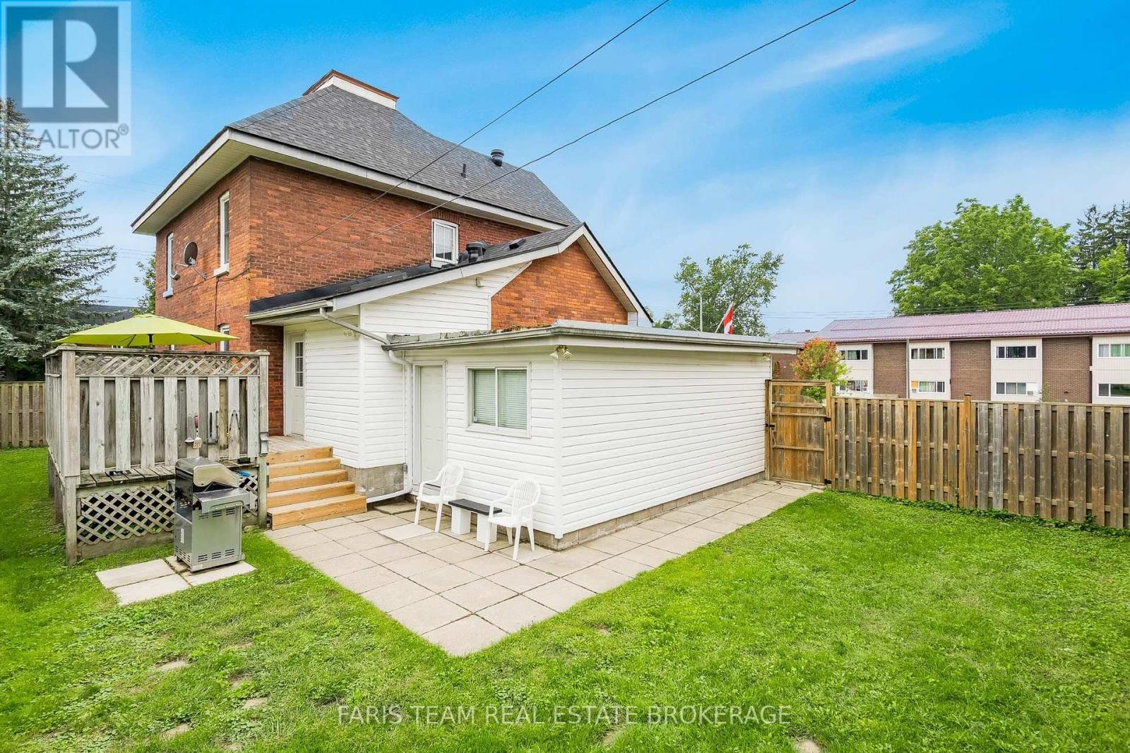 421 MIDLAND AVENUE - Image 34